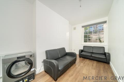 5 bedroom maisonette to rent, Camden Road, London NW1