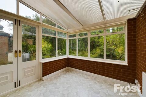 45 Queens Way, Feltham, TW13 7NS