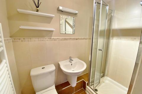 2 bedroom flat to rent, Burleigh Road, Preston PR1