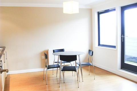 1 bedroom apartment to rent, College Road, Kensal Green