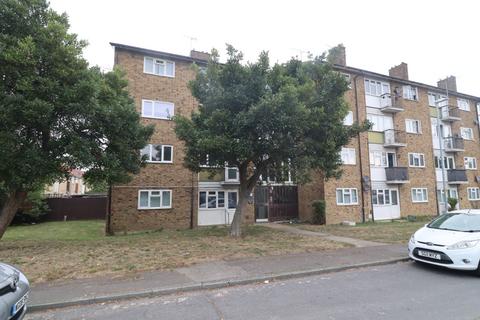 Wickhay, Basildon, Essex, SS15