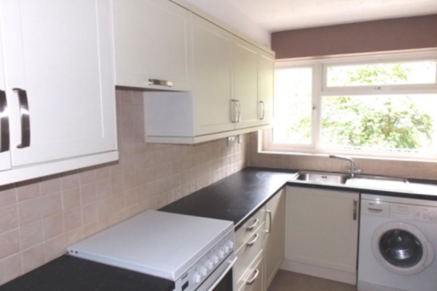 2 bedroom flat to rent, Copers Cope Road, Beckenham BR3