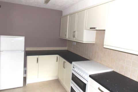 2 bedroom flat to rent, Copers Cope Road, Beckenham BR3