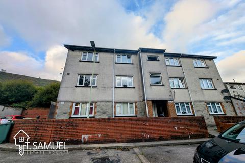 2 bedroom flat for sale, Cwrt Llanwonno, Mountain Ash