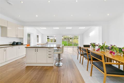 34 Taylor Avenue, Richmond, TW9 4ED
