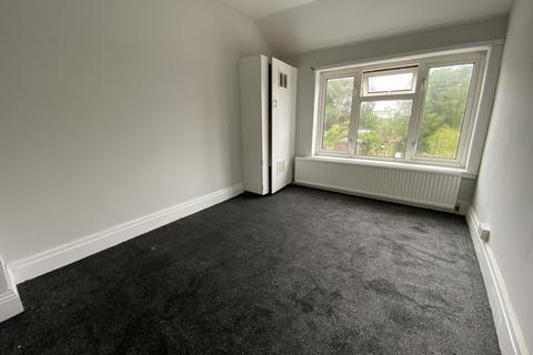 2 bedroom end of terrace house to rent, Waxholme Road, Withernsea HU19