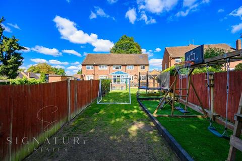 4 bedroom semi-detached house for sale, The Garth, ABBOTS LANGLEY