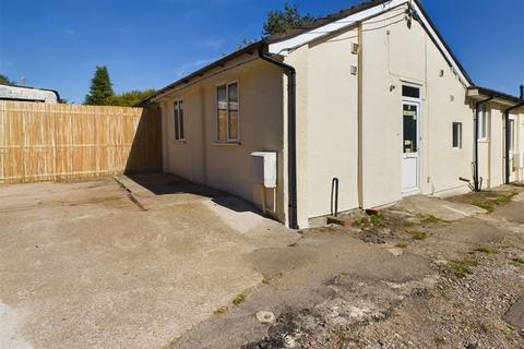 2 bedroom bungalow for sale, Grahamstown Road, Sedbury, Chepstow, Monmouthshire, NP16