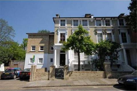 2 bedroom flat to rent, Mortimer Crescent, Maida Vale