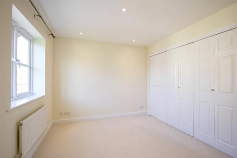 17 Birch Drive, Bradwell Village, Burford, OX18 4XH
