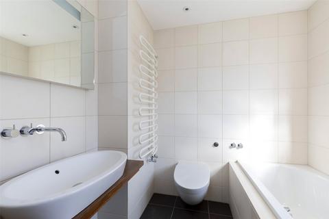 17 Birch Drive, Bradwell Village, Burford, OX18 4XH