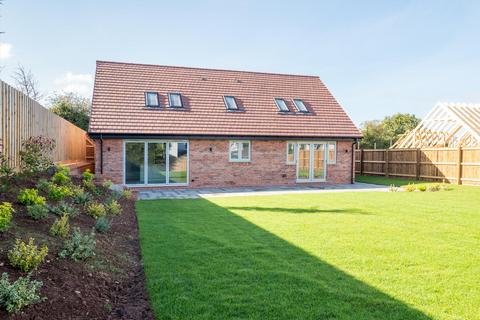 4 bedroom detached house for sale, Vineyard View, Ash Lane, Bearley, CV3, CV37