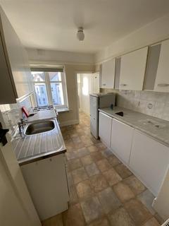 2 bedroom flat to rent, 29 Florence Road, Bournemouth