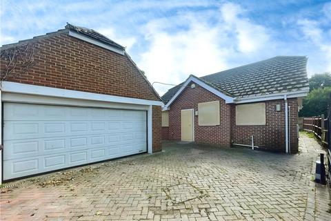 3 bedroom bungalow for sale, Victoria Road, Tilehurst, Reading