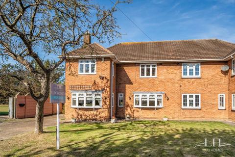 3 bedroom semi-detached house for sale, Cavendish Crescent, Hornchurch