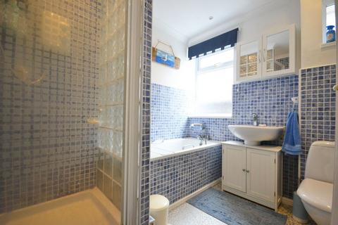 50 Highcroft Crescent, Bognor Regis, PO22 8DL