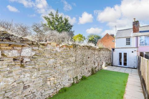 7 Abbey Place, Faversham, ME13 7BG