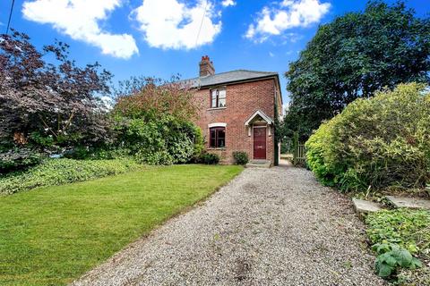 3 bedroom semi-detached house for sale, Old London Road, Woodham Walter