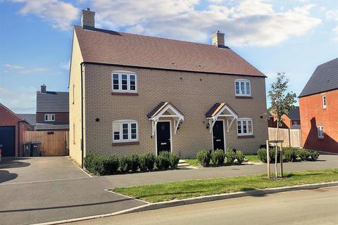 3 bedroom semi-detached house to rent, Hexham Street, Towcester