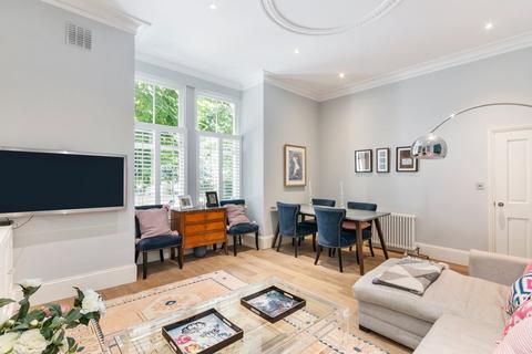 2 bedroom flat for sale, Godolphin Road, London W12