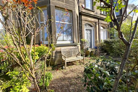 2 bedroom ground floor flat to rent, Myreside Road, Merchiston, Edinburgh, EH10