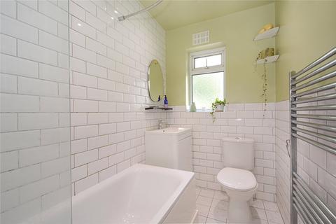 2 bedroom flat for sale, Church Lane, Walthamstow, London, E17