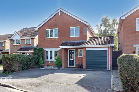 4 bedroom detached house for sale, Sheerwater Close, Bury St Edmunds