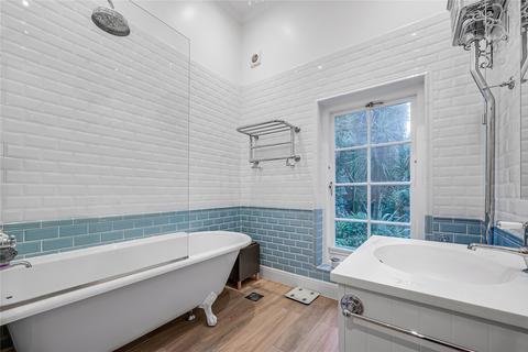 Flat 1, 14 Redcliffe Gardens, London, SW10 9EX