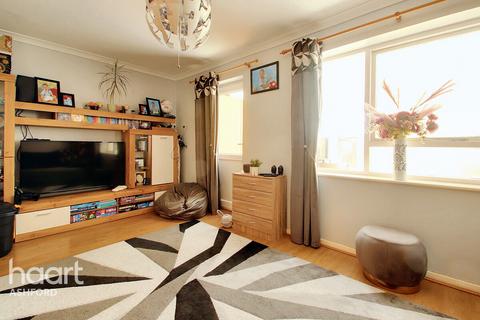 22 Westmoors, Ashford, TN23 5UQ