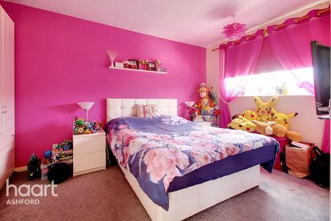 22 Westmoors, Ashford, TN23 5UQ