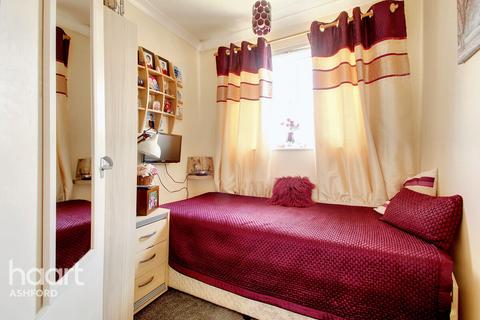 22 Westmoors, Ashford, TN23 5UQ