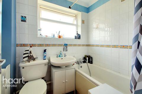 22 Westmoors, Ashford, TN23 5UQ