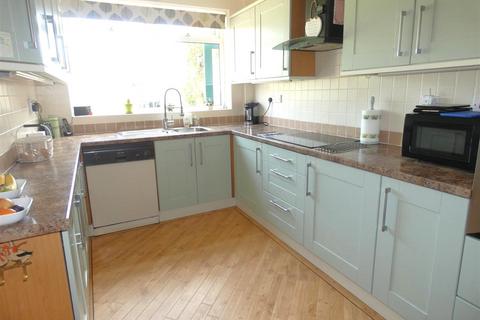165 Maney Hill Road, Sutton Coldfield, B72 1JW