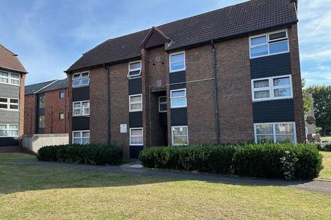 1 bedroom flat for sale, Straight Road, Harold Hill