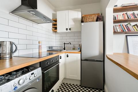 1 bedroom flat for sale, Oldhill Street, Stoke Newington, N16