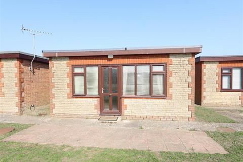 2 bedroom chalet for sale, The Parade, Greatstone, New Romney