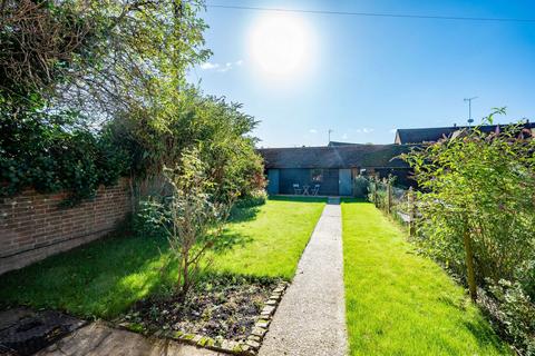 3 bedroom end of terrace house for sale, Church Street, Warnham, RH12