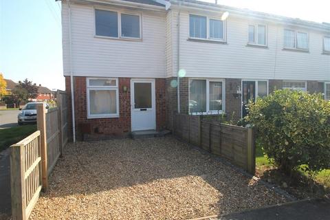 2 bedroom end of terrace house to rent, Cobham Close, Arundel BN18