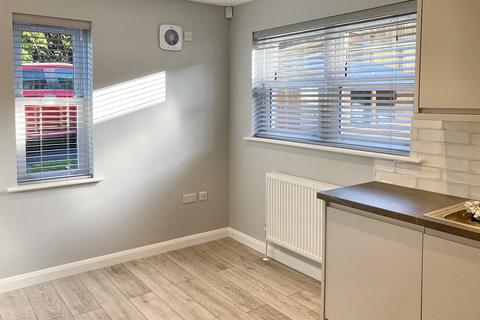 3 bedroom semi-detached house to rent, George Street, Wadhurst TN5