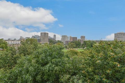 2 bedroom flat for sale, Plough Road, Battersea, London, SW11