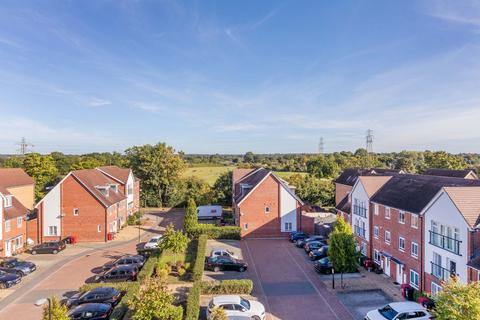 114 Chadwick Road, Slough, SL3 7FU