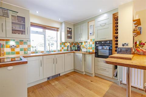 3 bedroom end of terrace house for sale, Sunny Bank Lane, Tideswell, Buxton