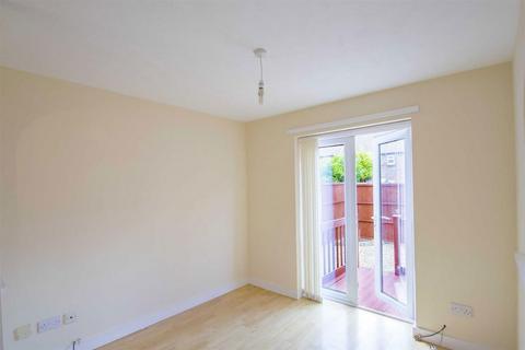 1 bedroom terraced house to rent, The Meadows, Bedford MK43