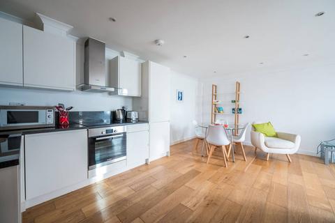 2 bedroom flat for sale, Rosea House, Boulcott Street, E1, Limehouse, London, E1