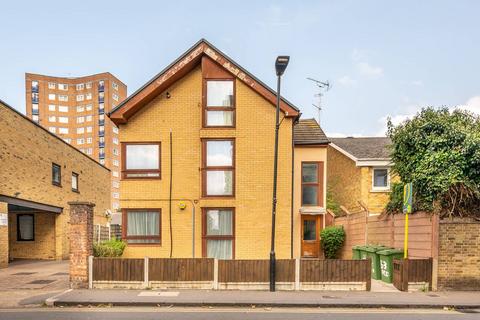 1 bedroom flat for sale, Redclyffe Road, Upton Park, London, E6