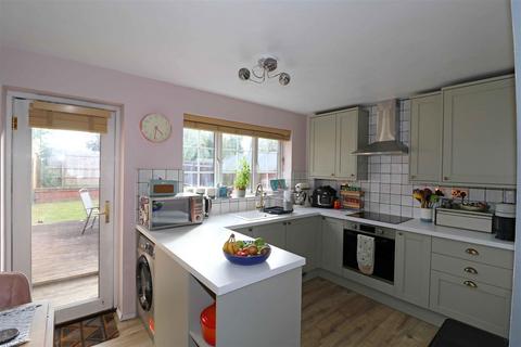 2 bedroom semi-detached house for sale, Hughes Close, Woodloes Park, Warwick