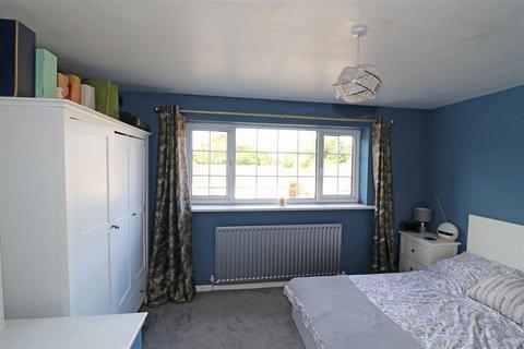 2 bedroom house for sale, Hughes Close, Woodloes Park, Warwick