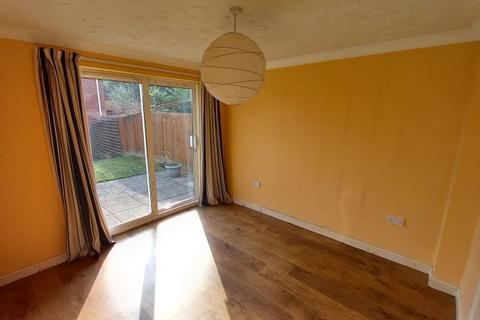 4 bedroom detached house to rent, Crome Close, Wellingborough NN8