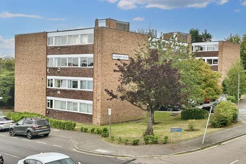 2 bedroom flat for sale, Radford Court, Billericay CM12