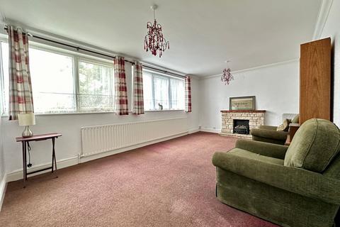 2 bedroom flat for sale, Radford Court, Billericay CM12